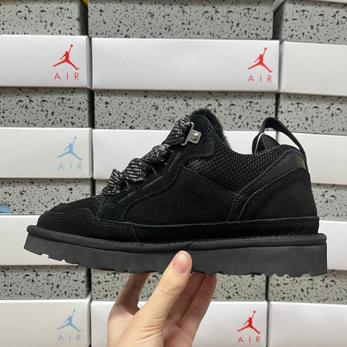UGG Chunky Lace-Up Sneakers – Black | 4032