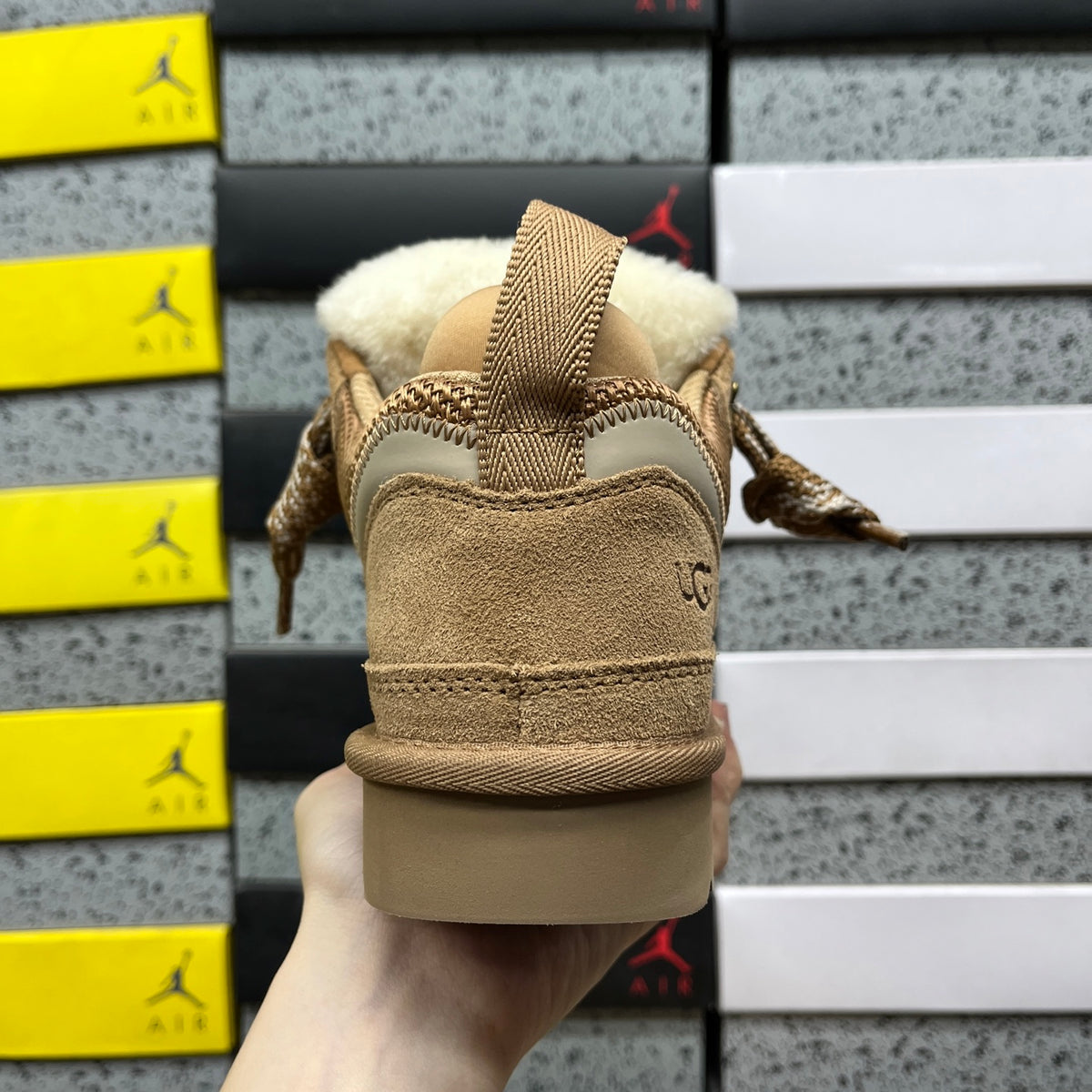 UGG Lowmel Lace-Up Shoes – Chestnut