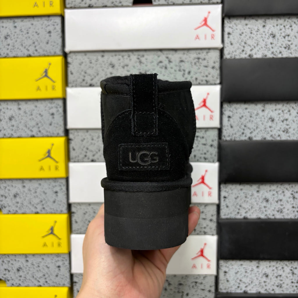 UGG Ultra Mini Platform Boots – Black, 3 cm
