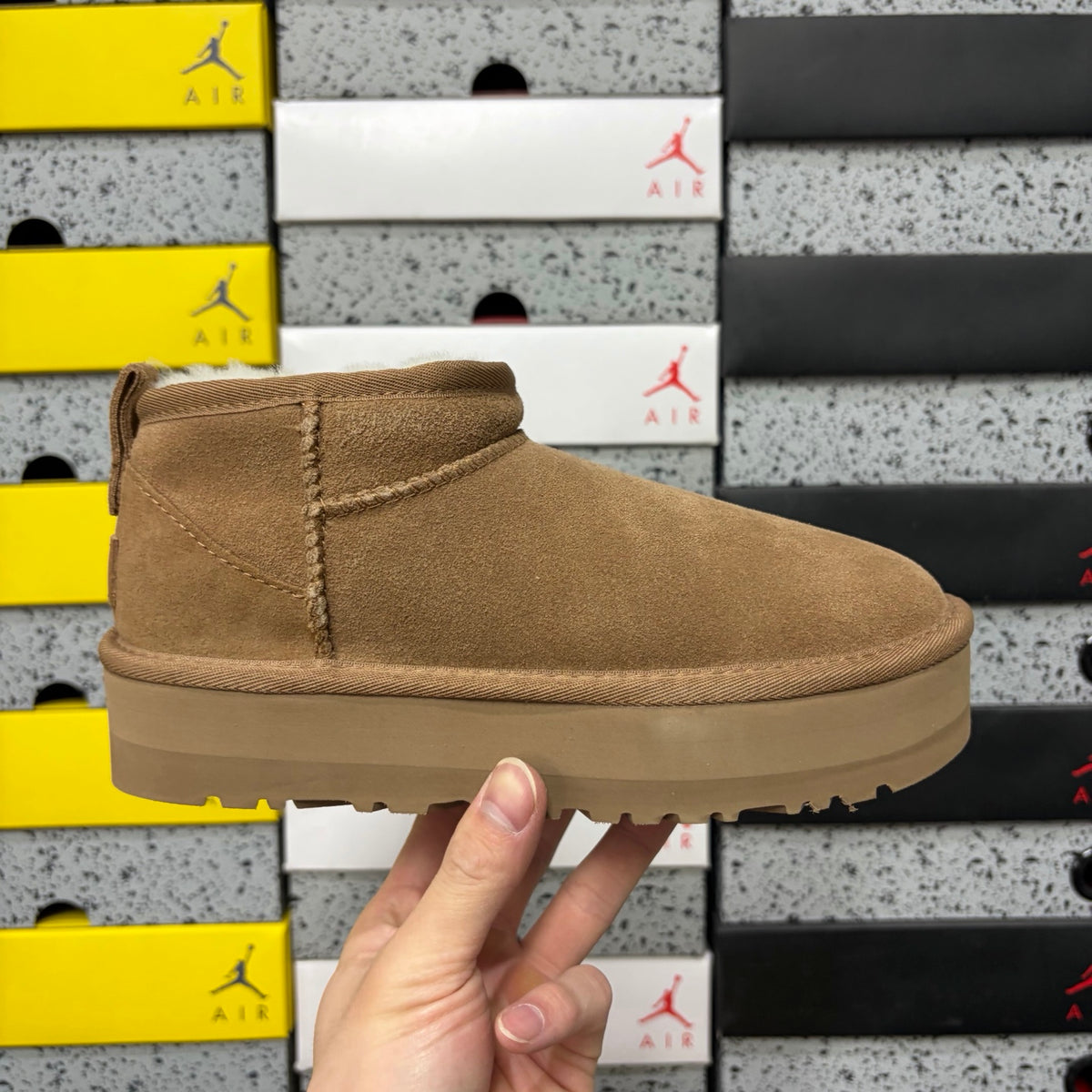 UGG Ultra Mini Platform Boots – Chestnut, 3 cm