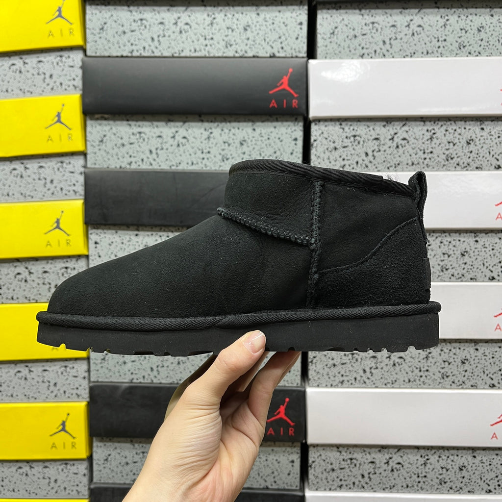 UGG Classic Ultra Mini Boots – Black