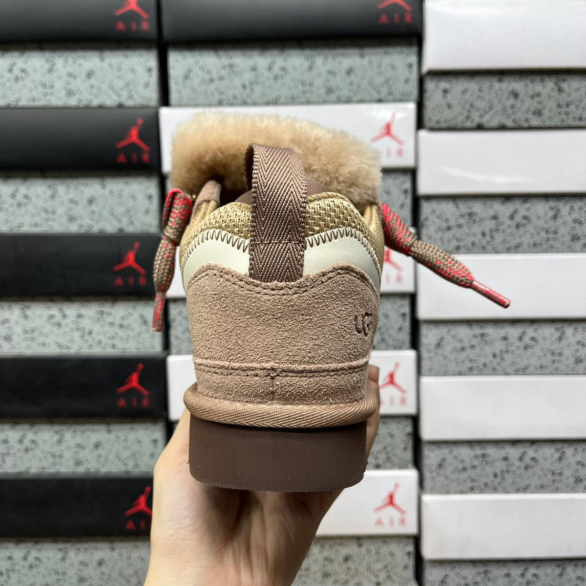 UGG Lowmel Lace-Up Shoes – Brown & Pink