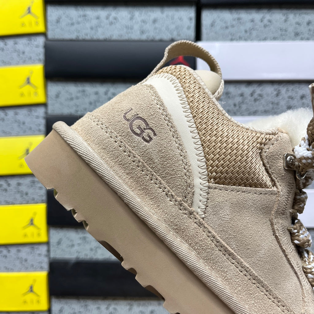 UGG Lowmel Lace-Up Shoes – Sand