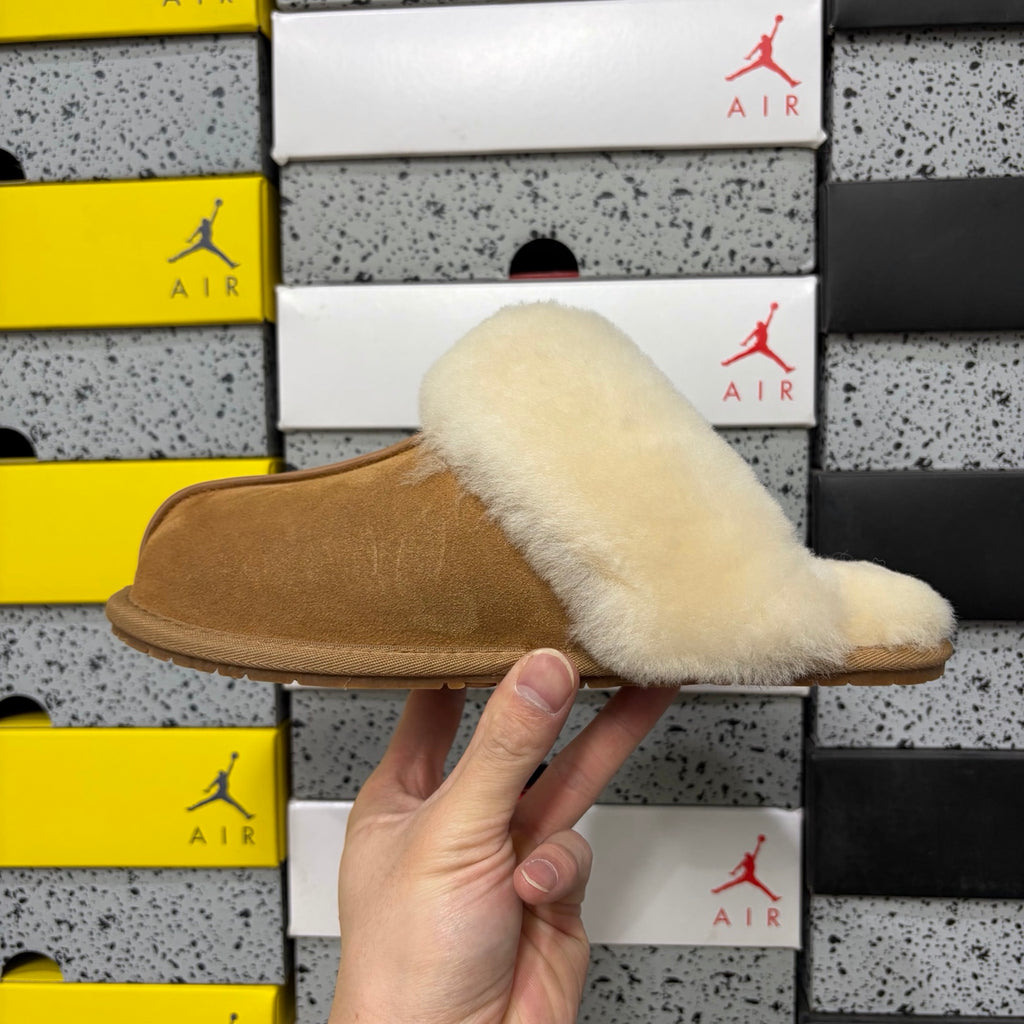 UGG Fluffy-Collar Mule Slippers – Chestnut | 2550