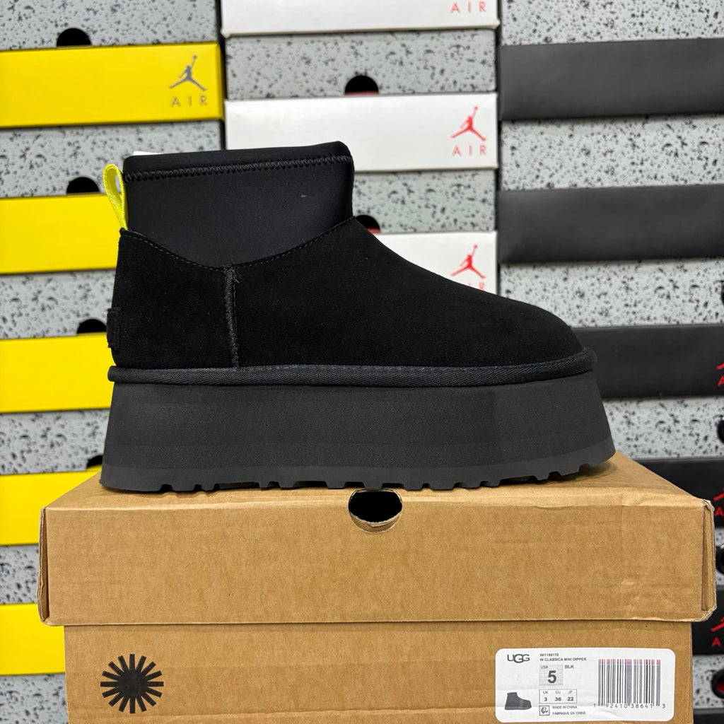 UGG Chunky-Sole Ankle Boots – Black | 817
