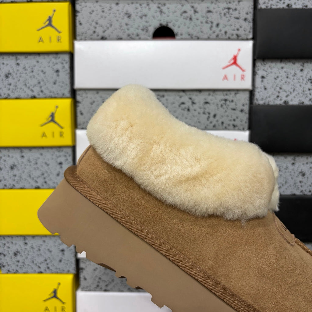 UGG Fluffy-Collar Slip-On Slippers – Chestnut | 4810-3