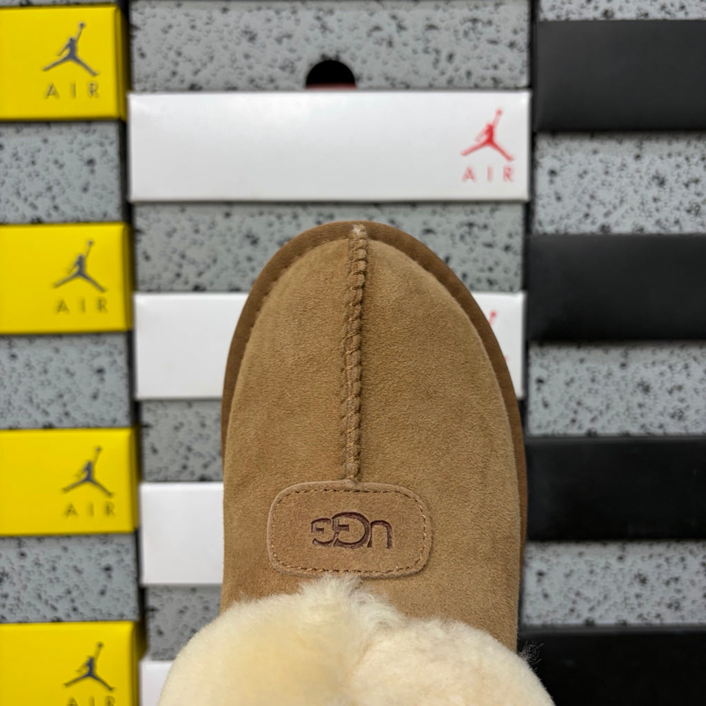 UGG Fluffy-Collar Slip-On Slippers – Chestnut | 4810-3