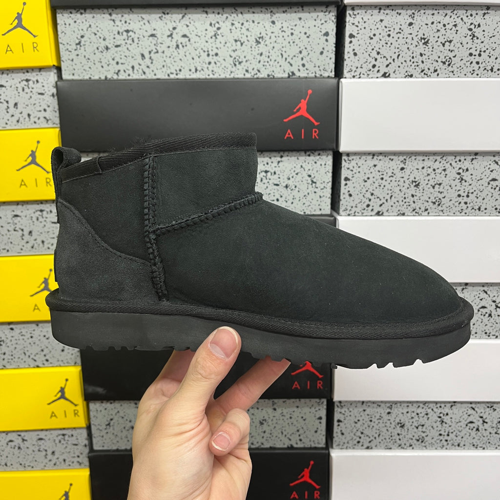 UGG Mini Ankle Boots – Black | W1116109