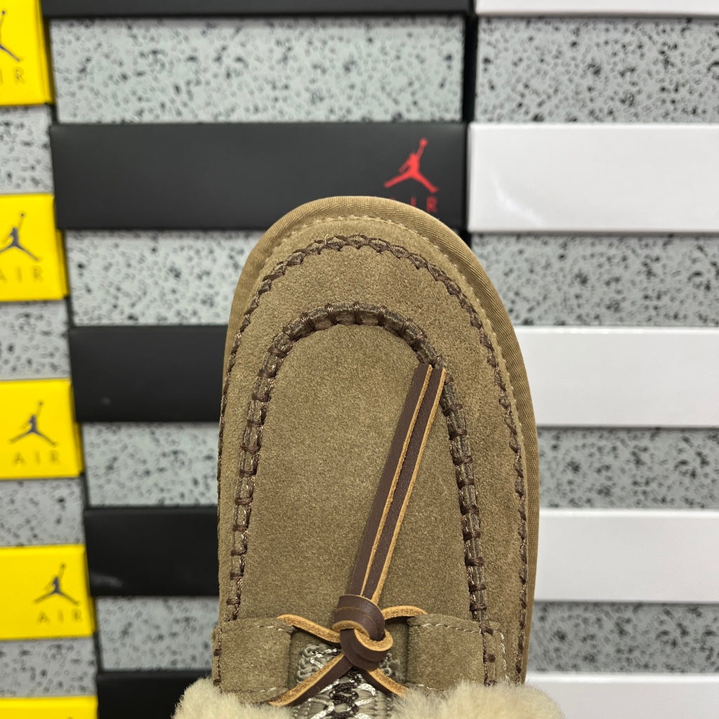 UGG Alpine Slip-On Mule Slippers – Walnut | W1158260
