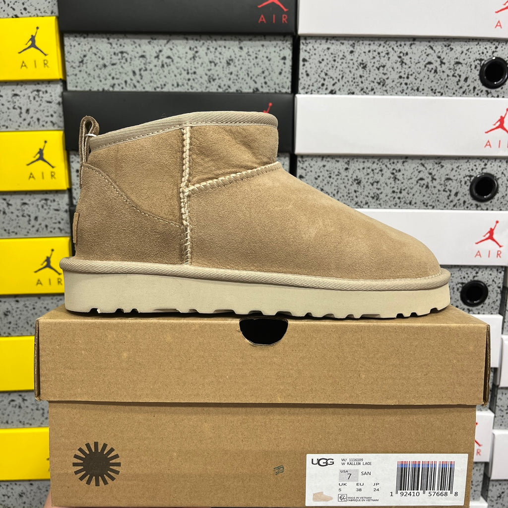 UGG Mini Ankle Boots – Sand | W1116109