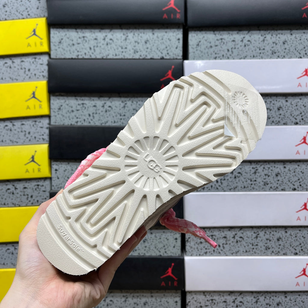 UGG Lowmel Lace-Up Shoes – White & Pink