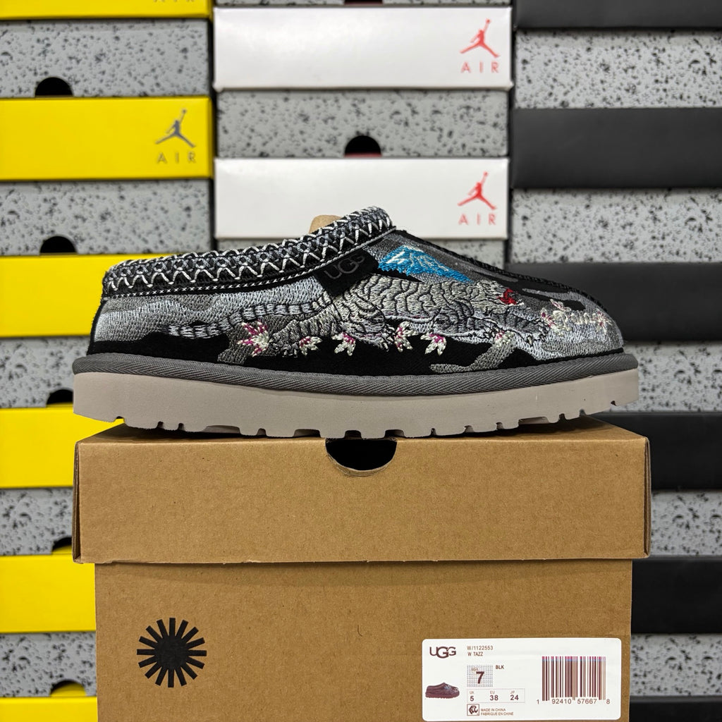 UGG Dragon & Tiger Embroidered Slip-On Shoes – Black | 2553