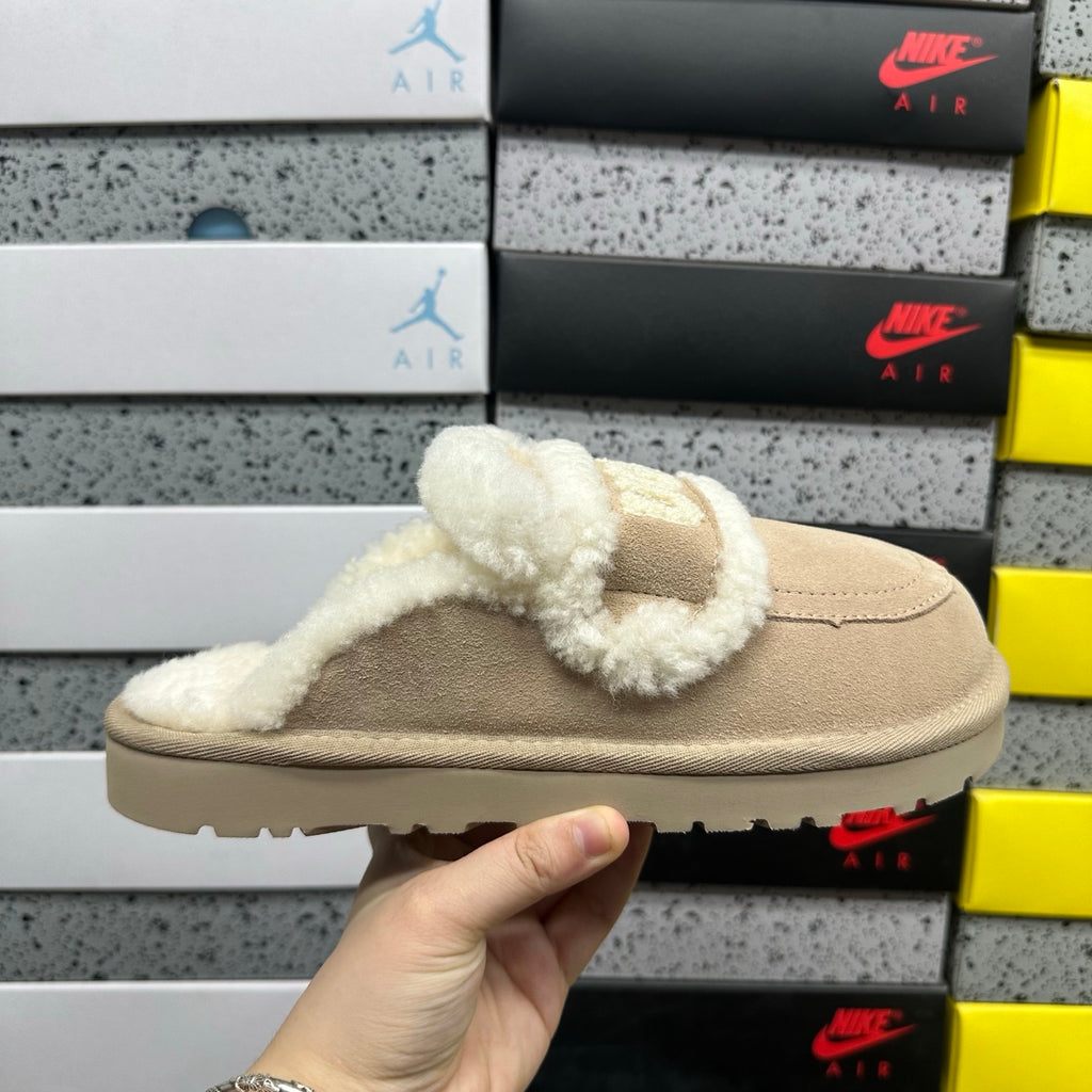 UGG Embroidered Mule Slippers – Khaki | 5095