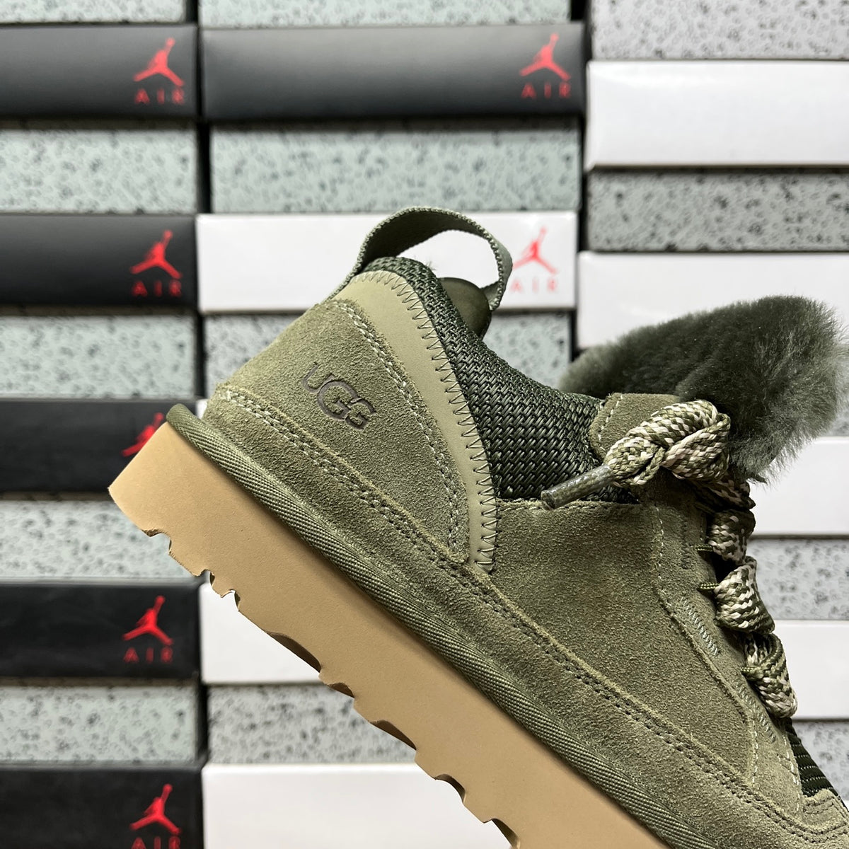 UGG Lowmel Lace-Up Shoes – Moss Green