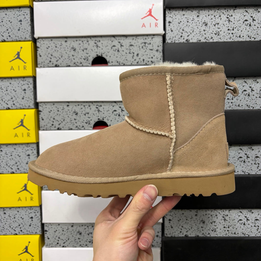 UGG Classic Short Boots – Sand