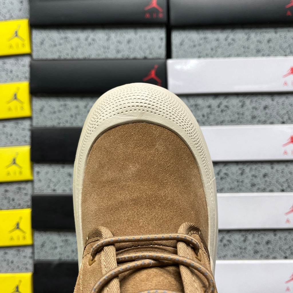 UGG Neumel Lace-Up Boots – Chestnut & Cream