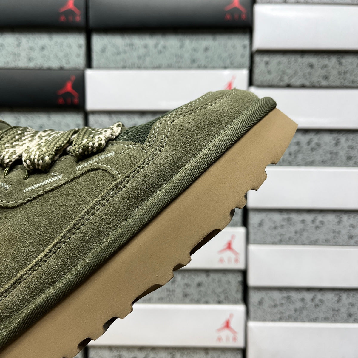 UGG Lowmel Lace-Up Shoes – Moss Green