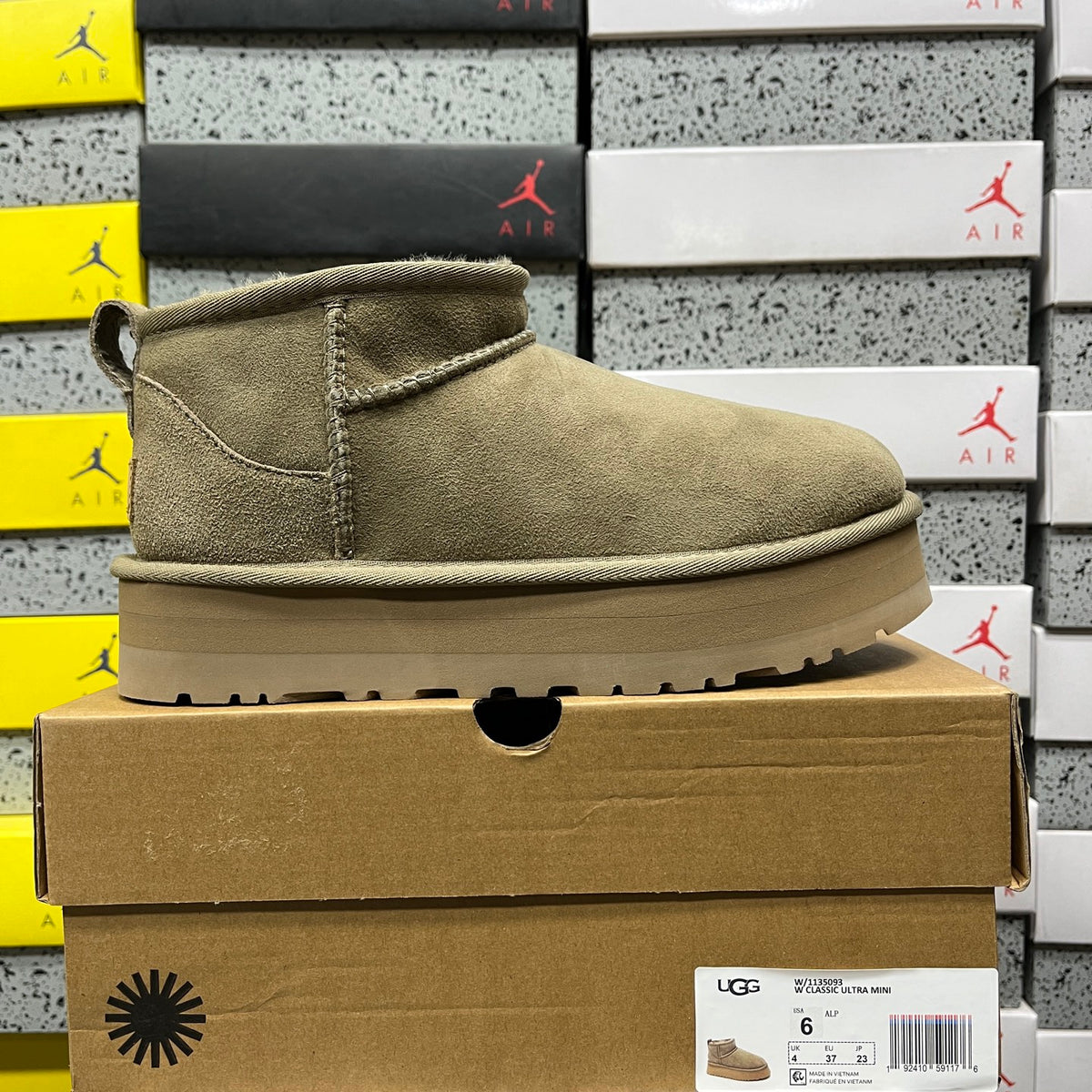 UGG Ultra Mini Platform Boots – Antelope Brown