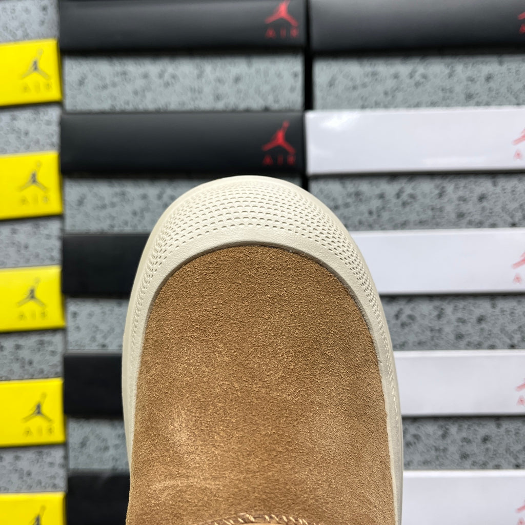 UGG Tasman Slip-On Boots – Chestnut & Cream