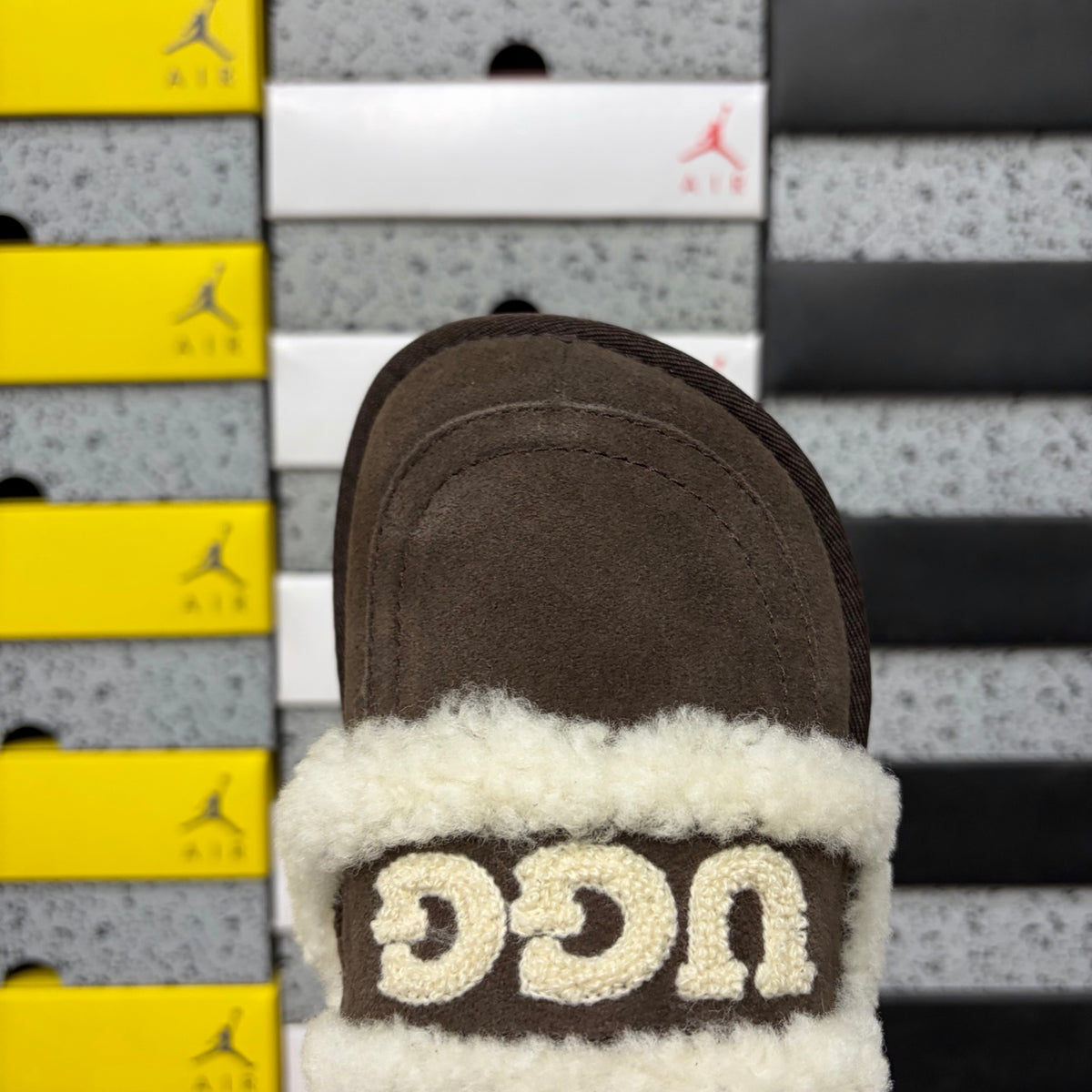 UGG Embroidered Mule Slippers – Chocolate | 5095