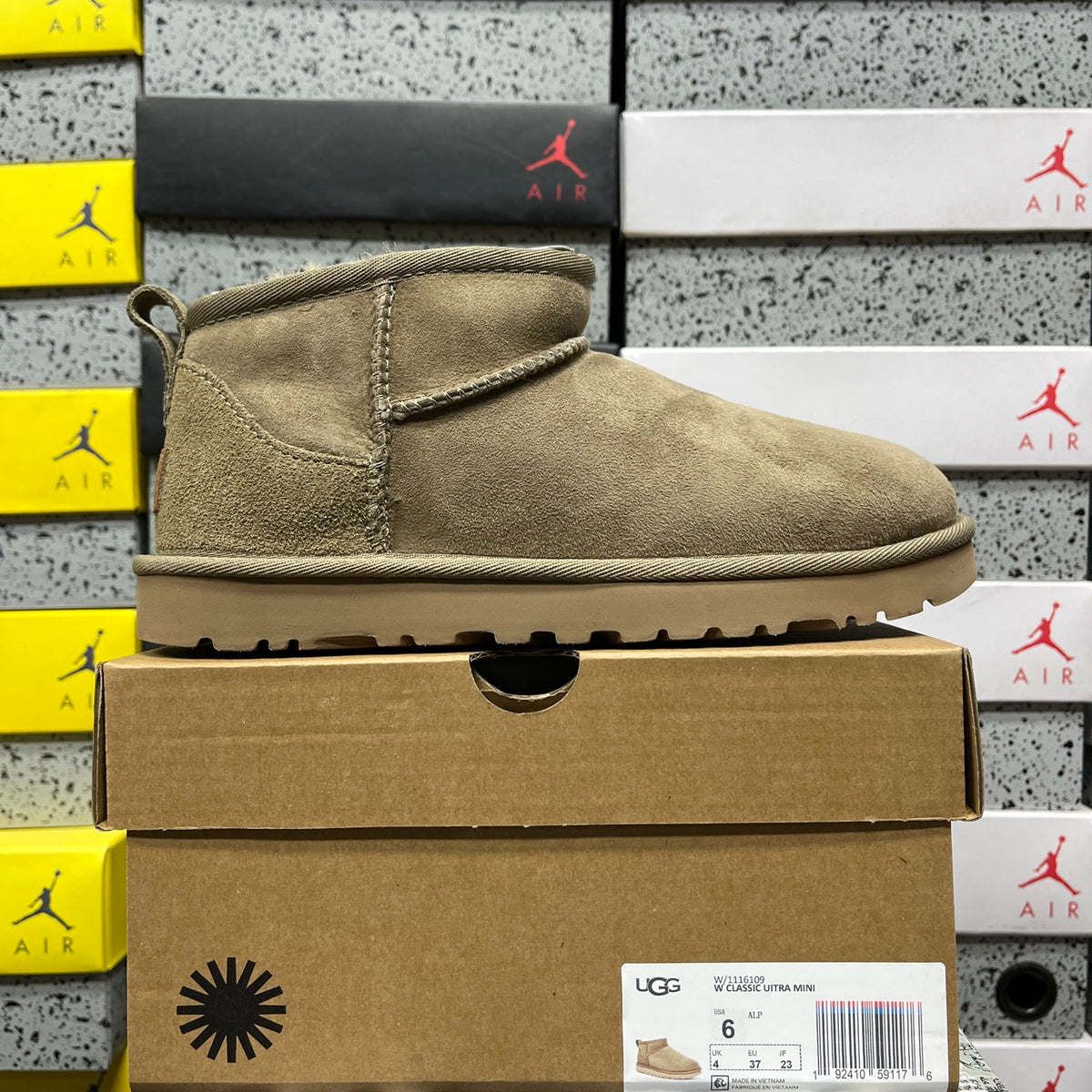 UGG Classic Ultra Mini Boots – Antelope Brown