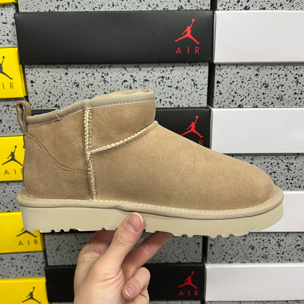 UGG Mini Ankle Boots – Sand | W1116109