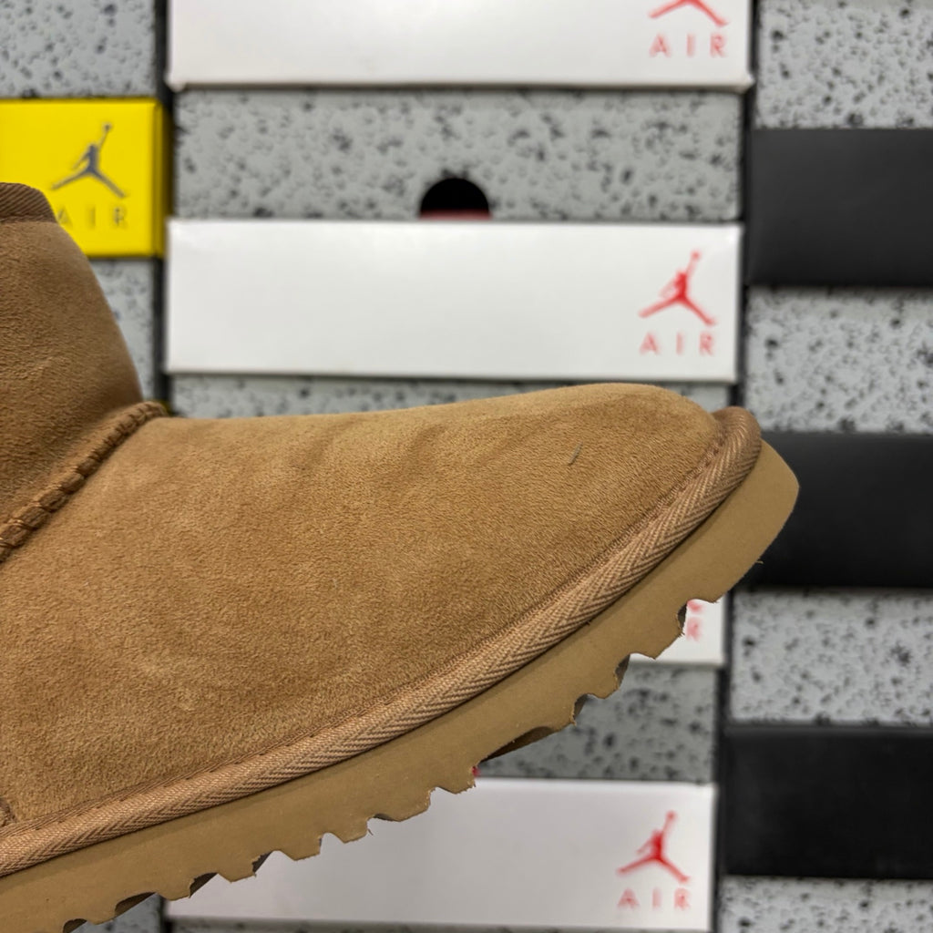 UGG Classic Short Boots – Sand