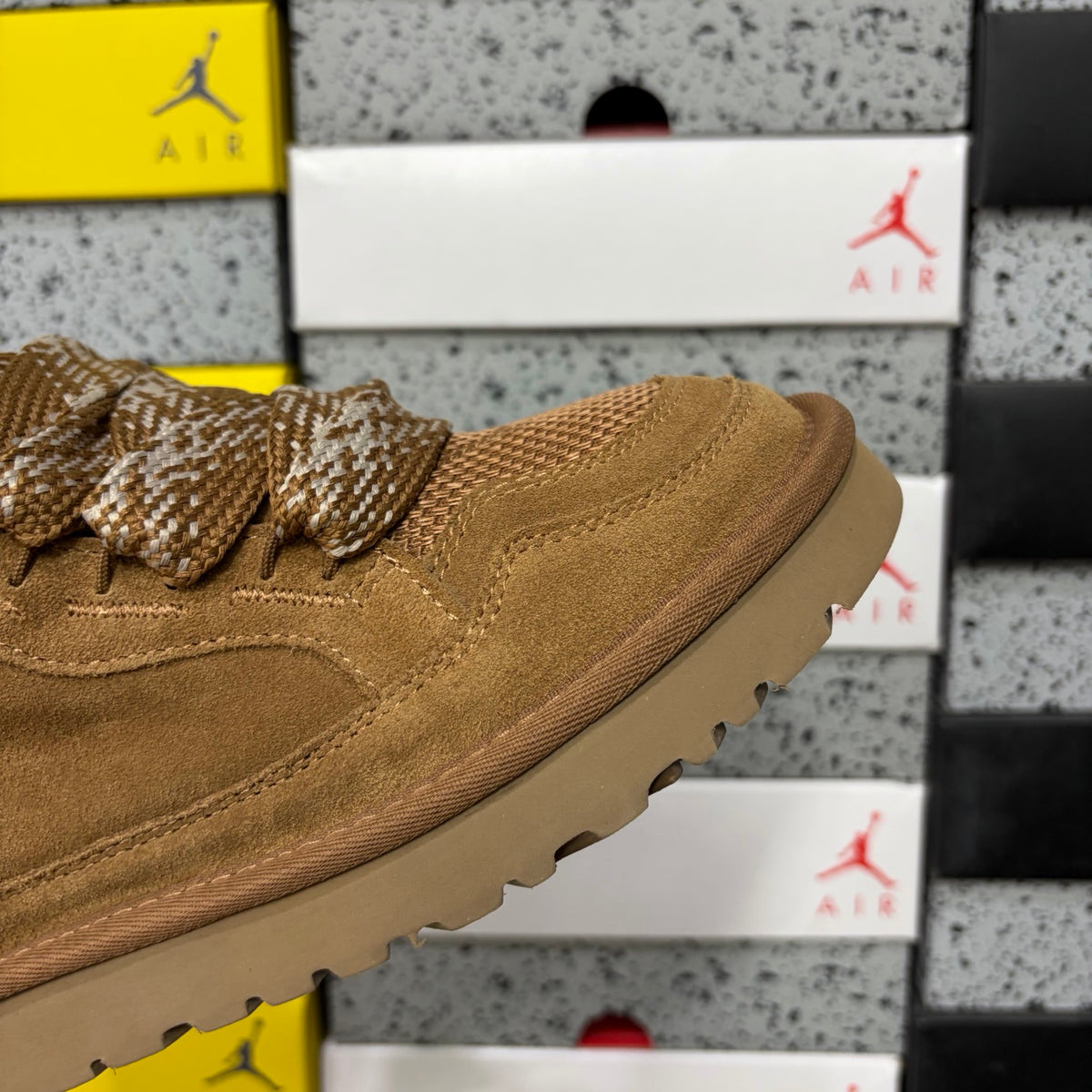 UGG Chunky Lace-Up Sneakers – Chestnut | 14403211