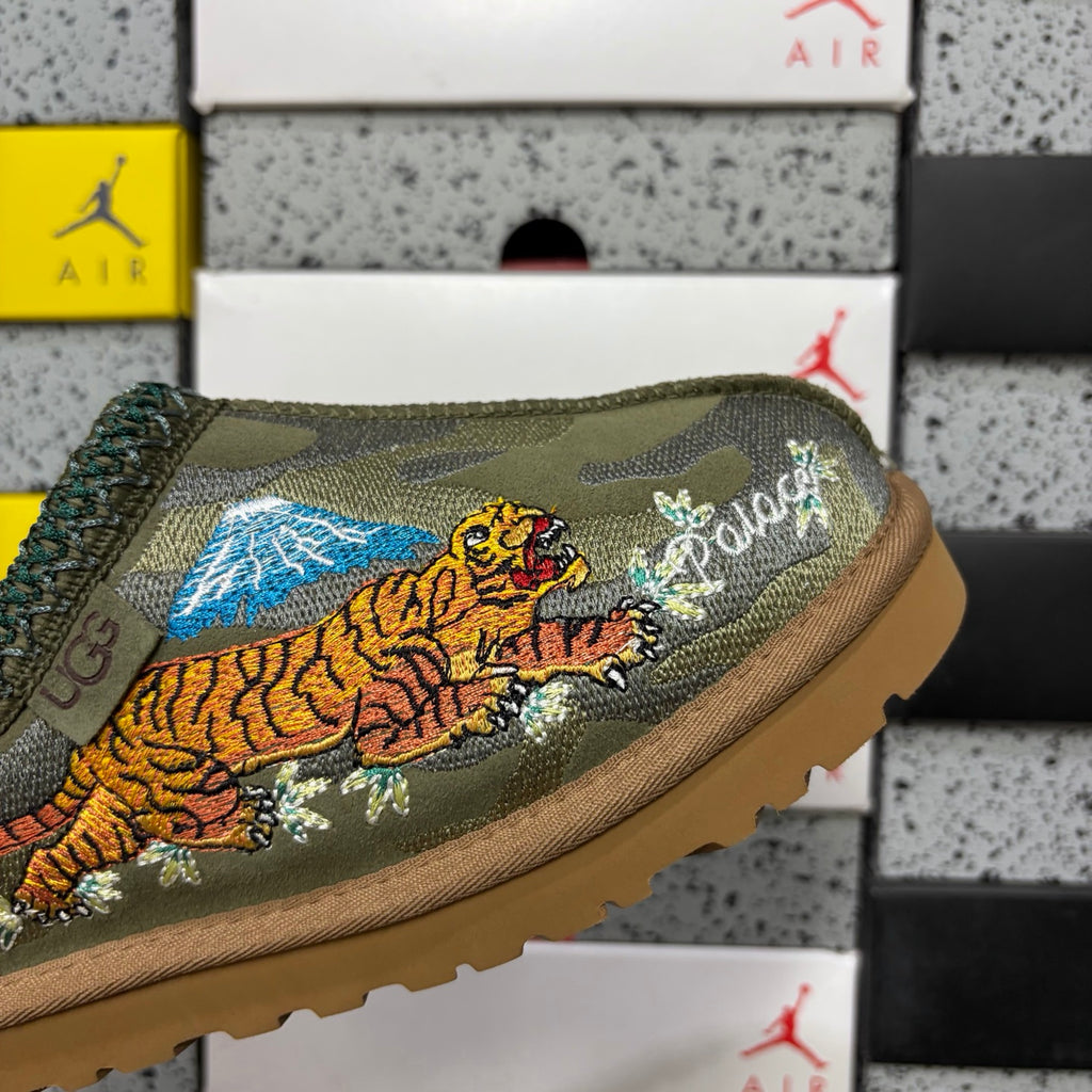 UGG Dragon & Tiger Embroidered Slip-On Shoes – Green | 2553