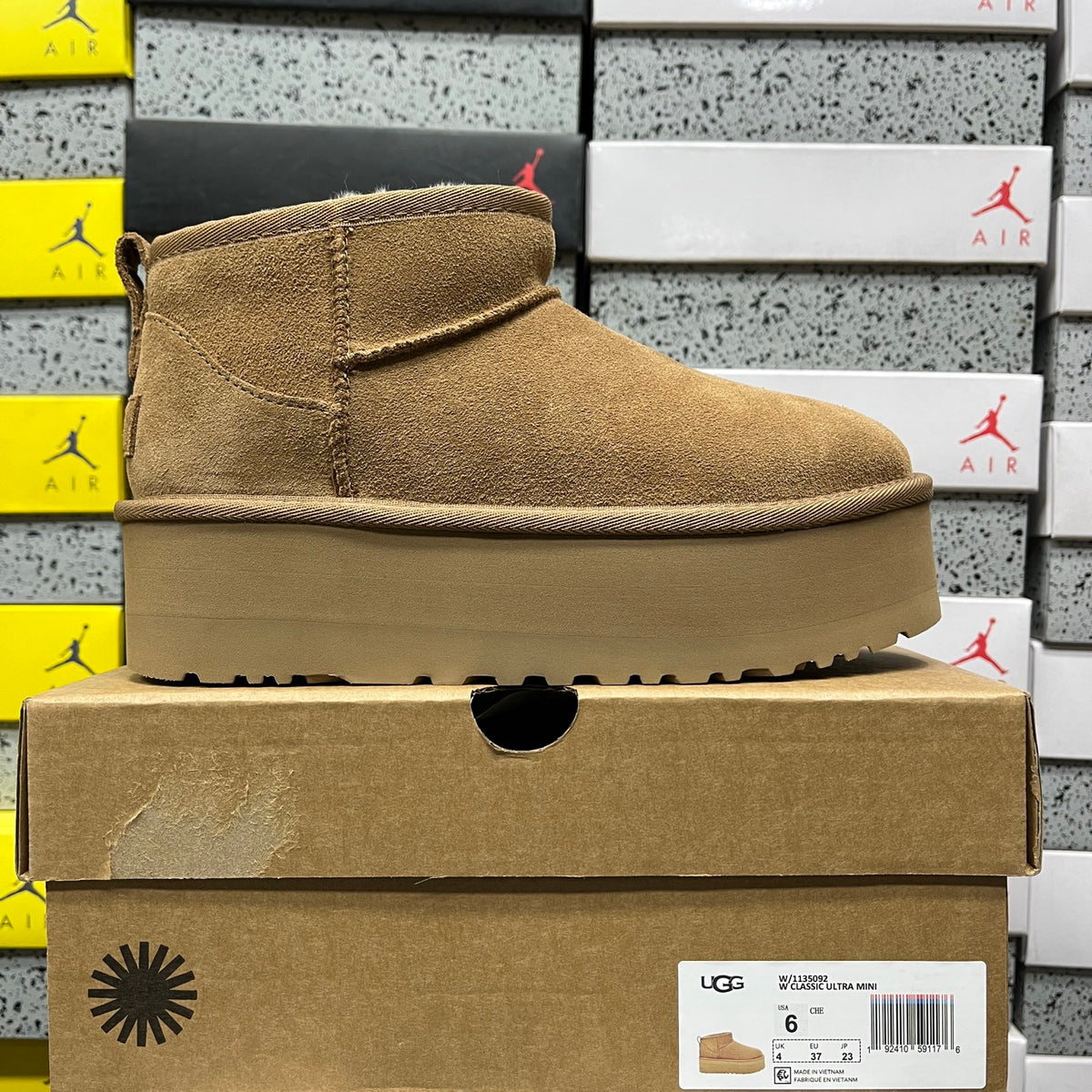 UGG Ultra Mini Platform Boots – Chestnut