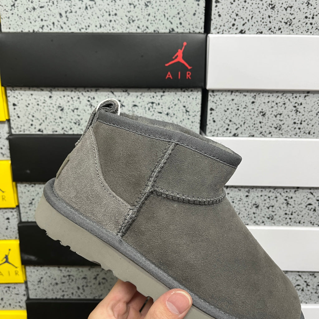 UGG Mini Ankle Boots – Grey | W1116109