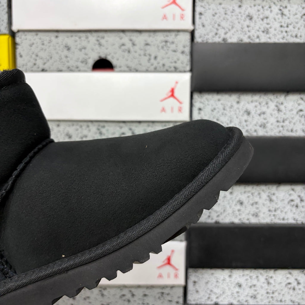 UGG Mini Ankle Boots – Black | 6109