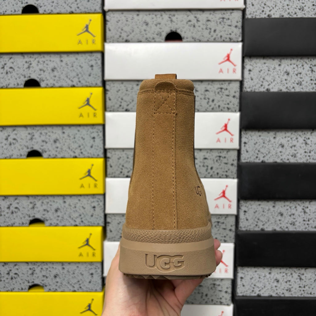 UGG Chunky-Sole Chelsea Boots – Chestnut | 2050