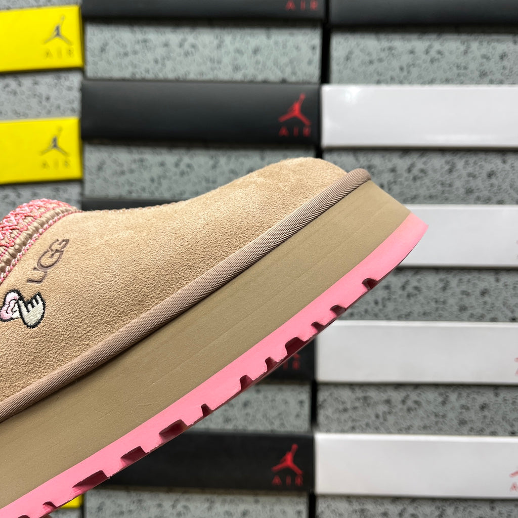 UGG Platform Slip-On Shoes – Sand & Pink