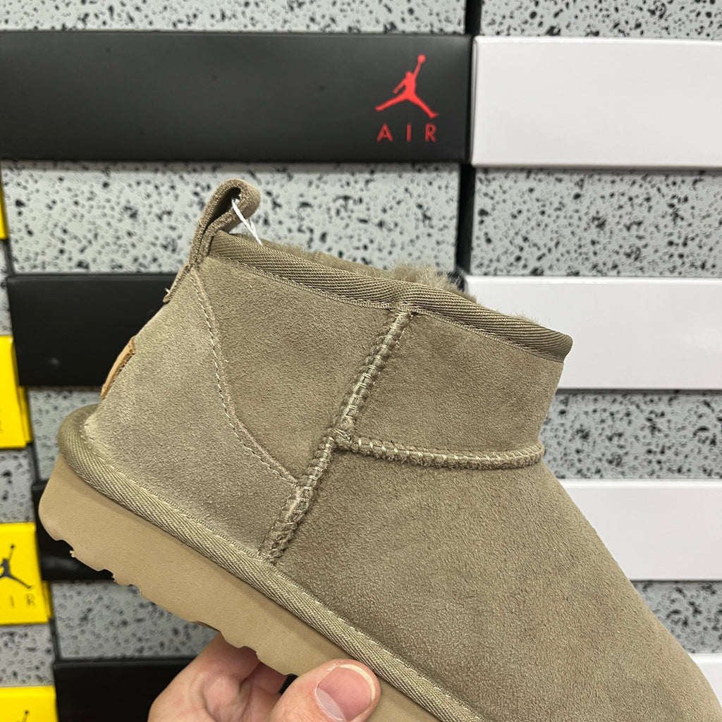 UGG Mini Ankle Boots – Brown | W1116109