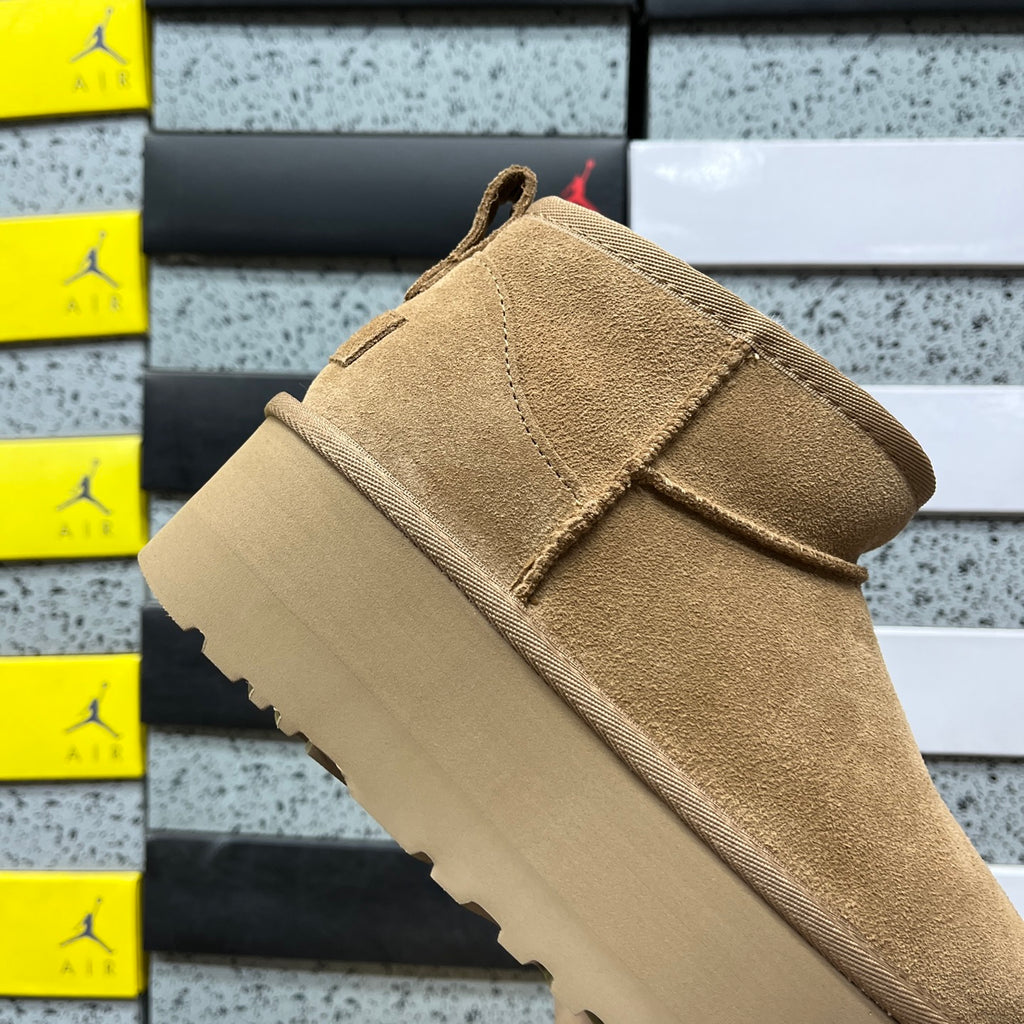UGG Ultra Mini Platform Boots – Chestnut