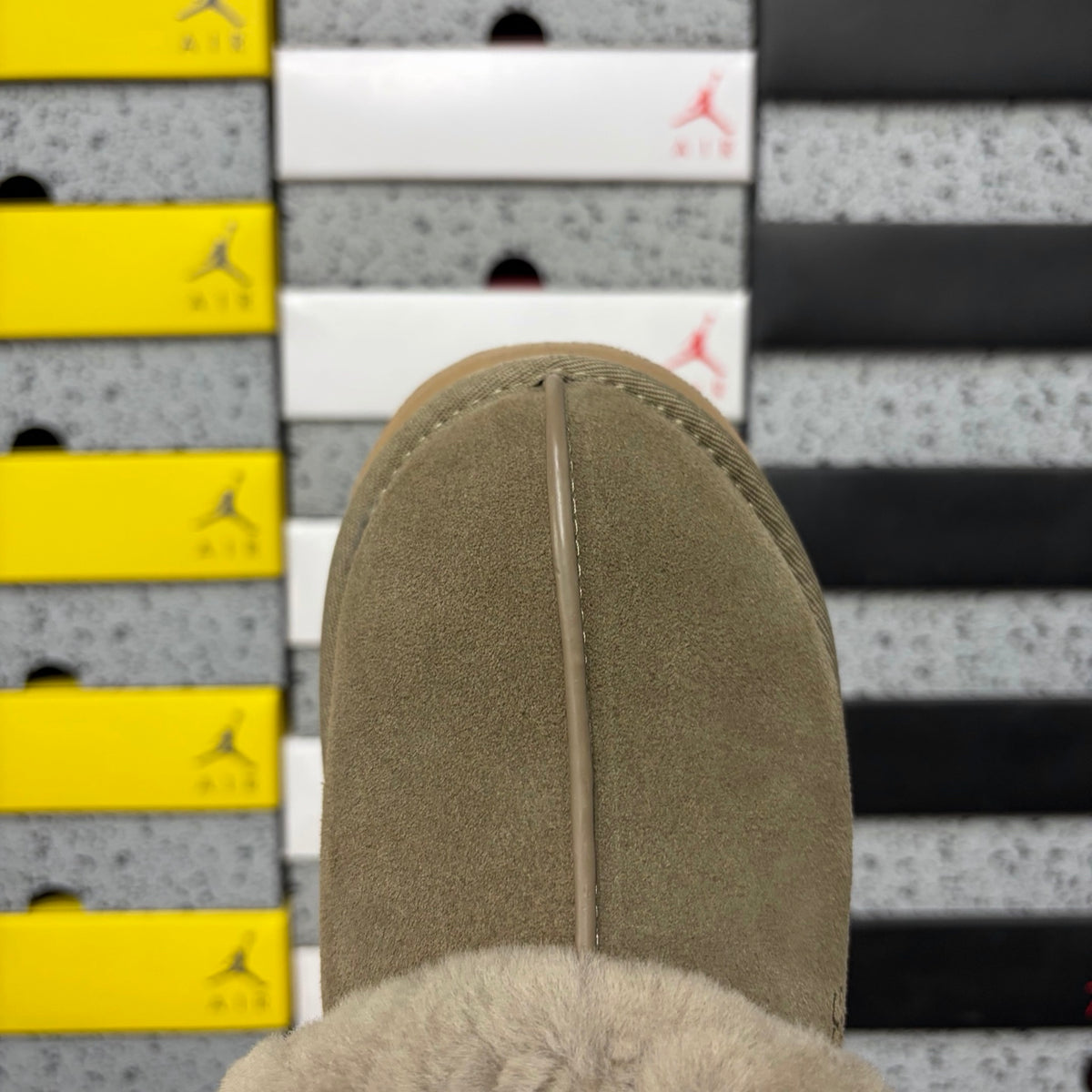 UGG Platform Slippers in Antelope Brown with Fluffy Collar – 3 cm