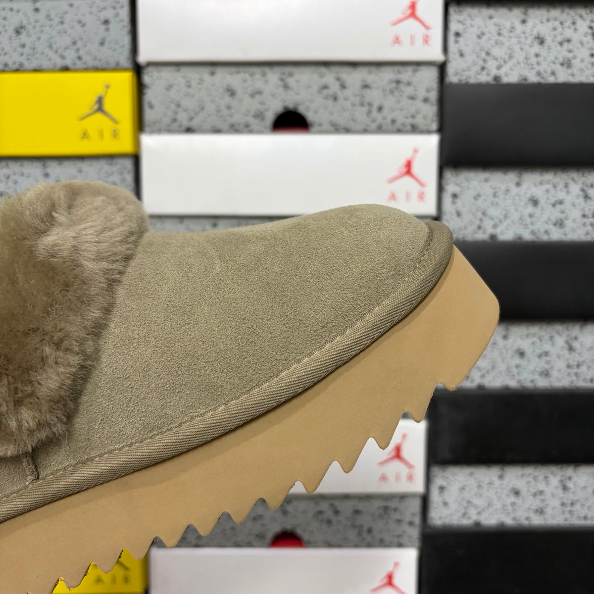 UGG Fluffy-Collar Platform Slip-On Shoes – Brown | W1166733