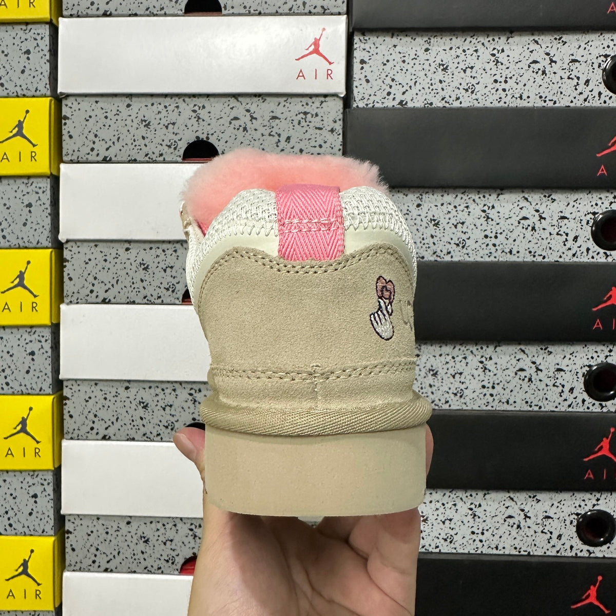 UGG Chunky Lace-Up Sneakers – White & Pink | 4032