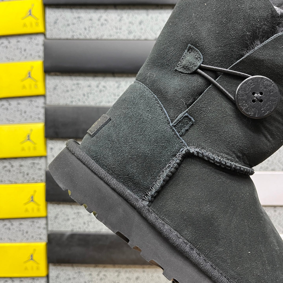 UGG Bailey Button II Boots – Black