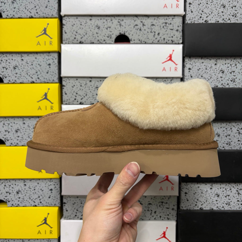 UGG Fluffy-Collar Slip-On Slippers – Chestnut | 4810-3