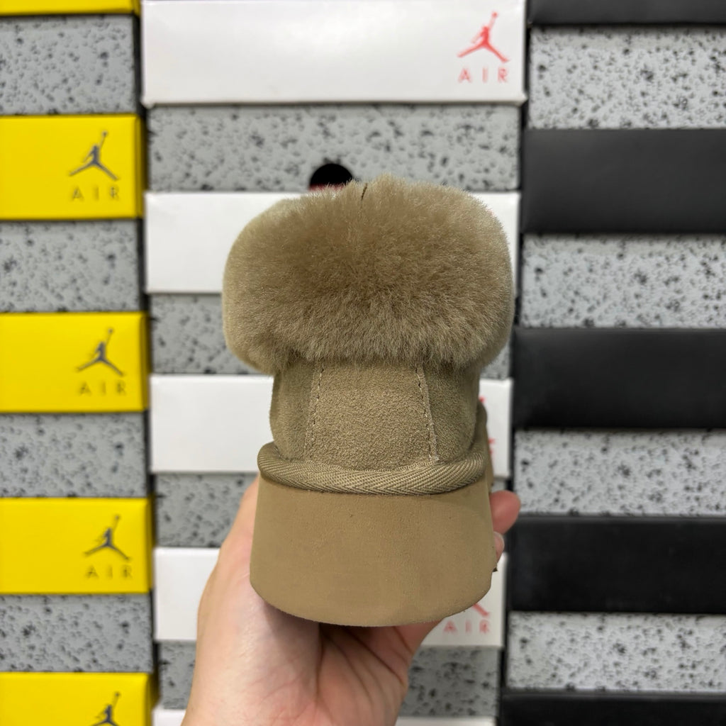 UGG Fluffy-Collar Slip-On Slippers – Antelope Brown | 4810-3
