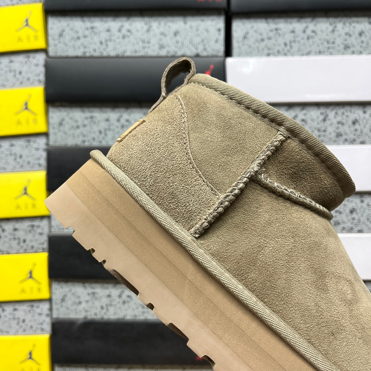 UGG Ultra Mini Platform Boots – Antelope Brown