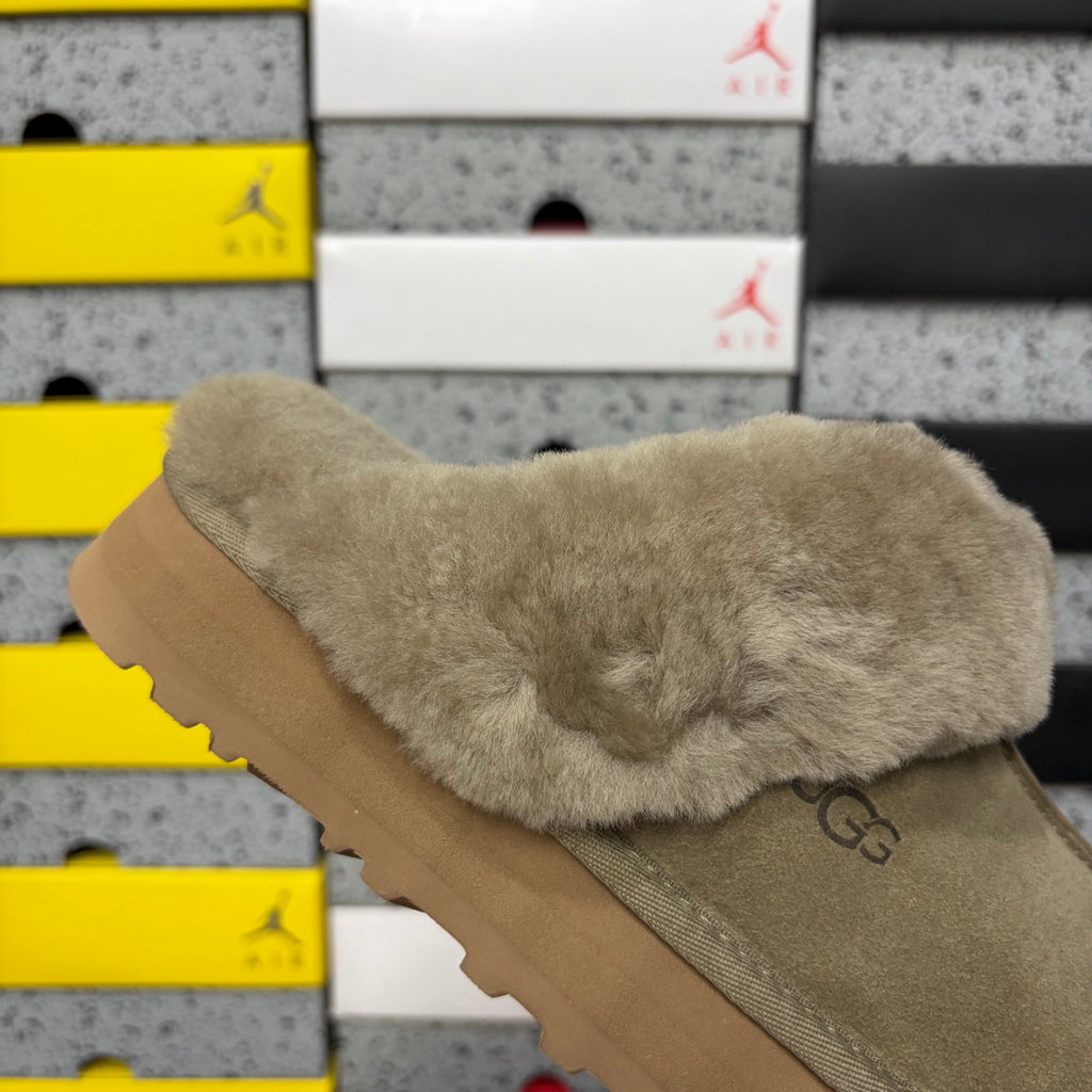 UGG Platform Slippers in Antelope Brown with Fluffy Collar – 3 cm