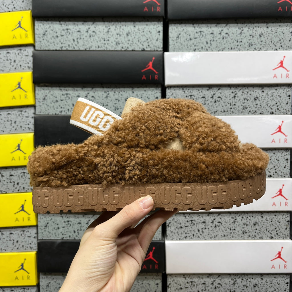 UGG Fluffy Cross-Strap Platform Slippers – Chestnut | 1191135