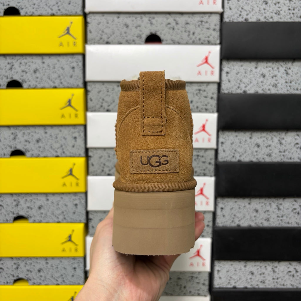 UGG Ultra Mini Platform Boots – Chestnut, 5 cm
