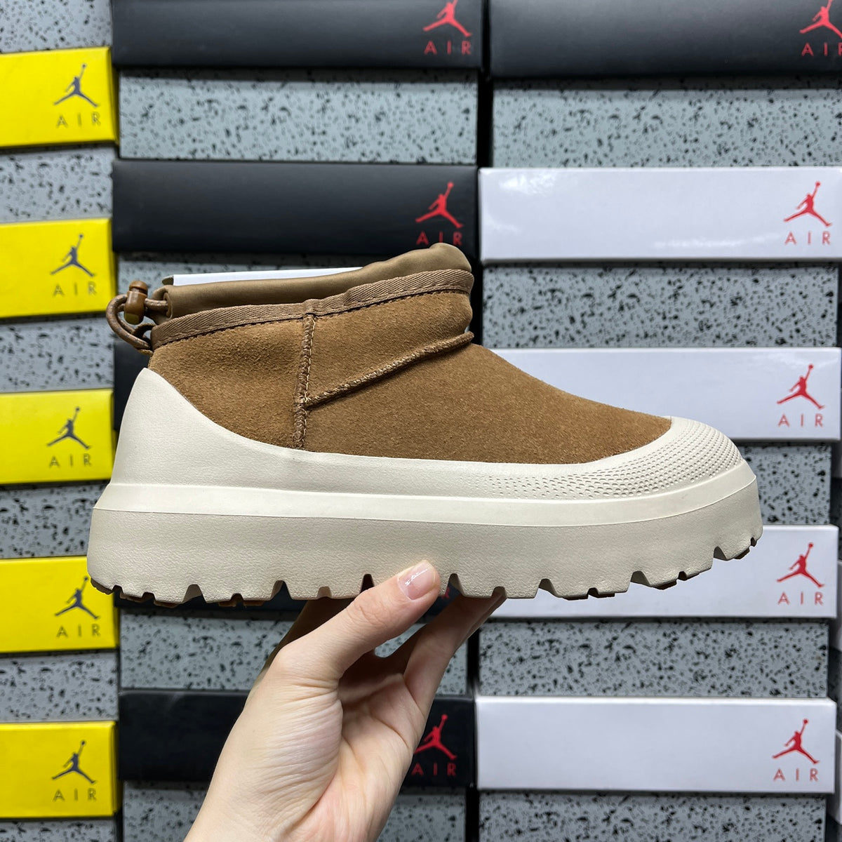 UGG Tasman Slip-On Boots – Chestnut & Cream
