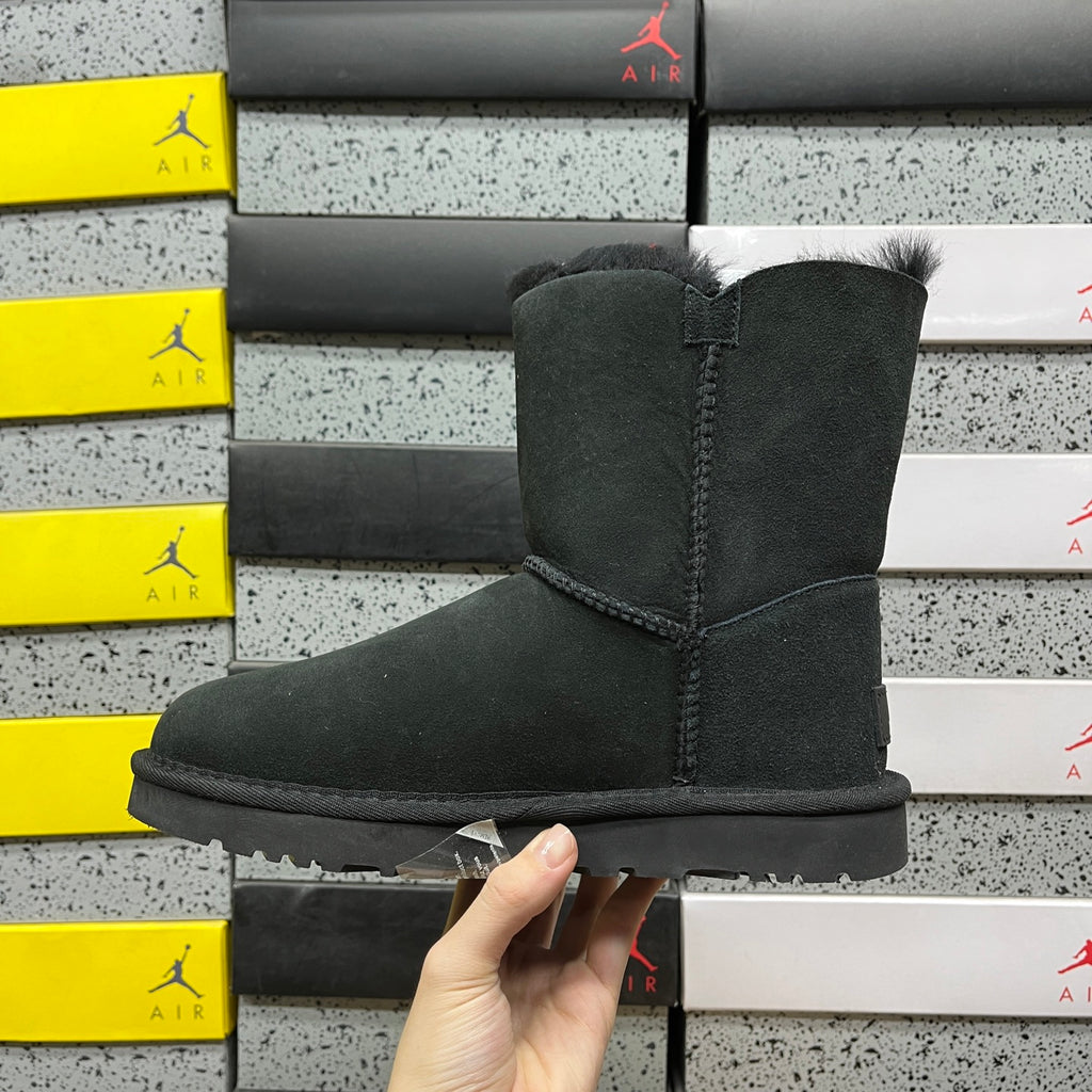 UGG Bailey Button II Boots – Black