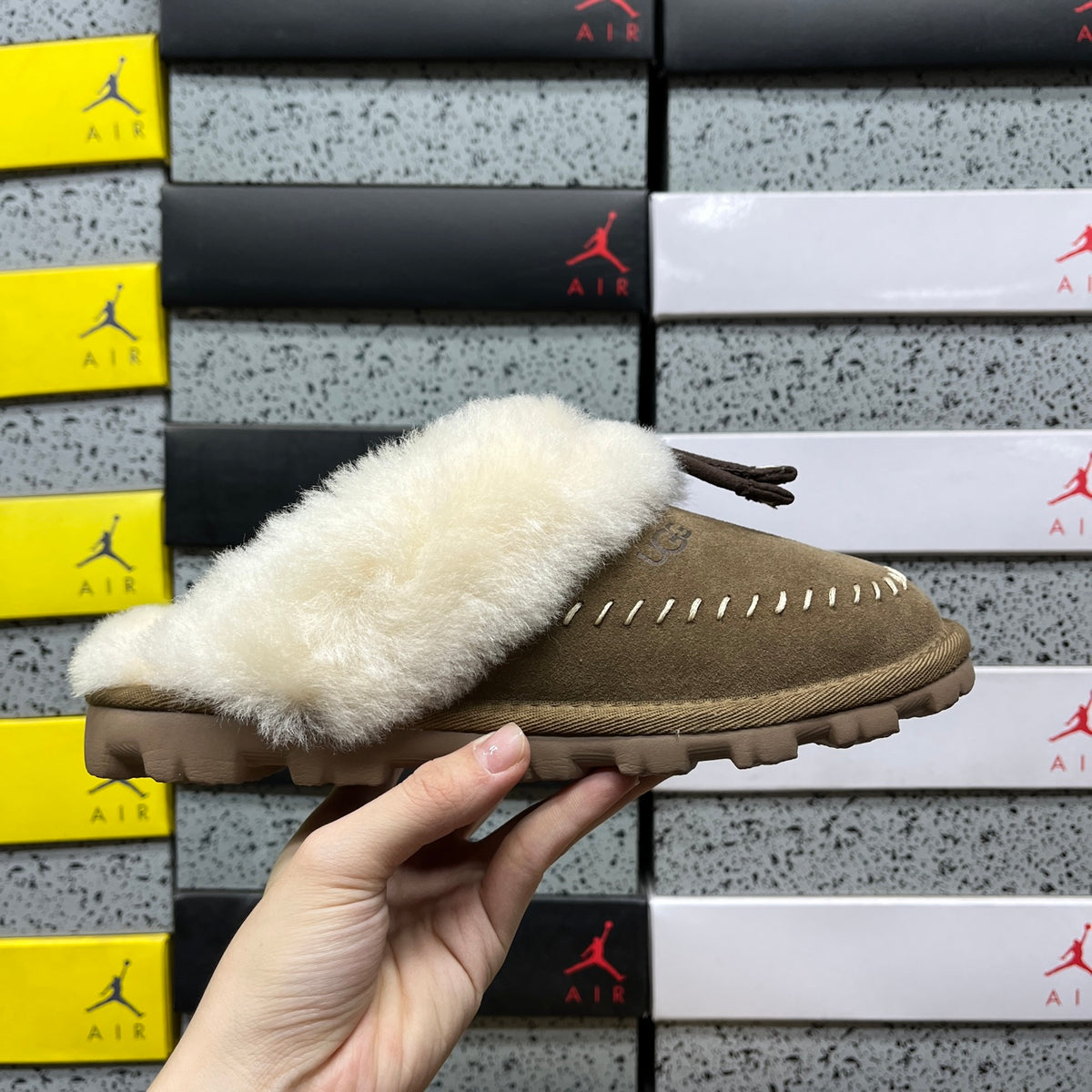 UGG Boots – Light Copper | Style 1180370