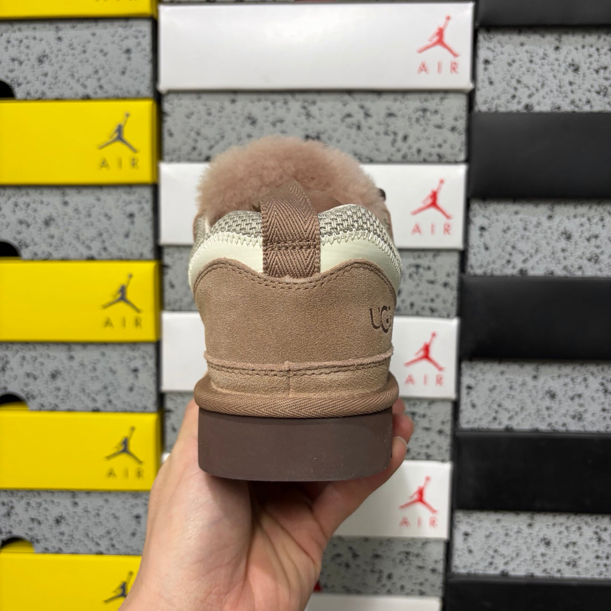 UGG Chunky Lace-Up Sneakers – Light Brown | 4032